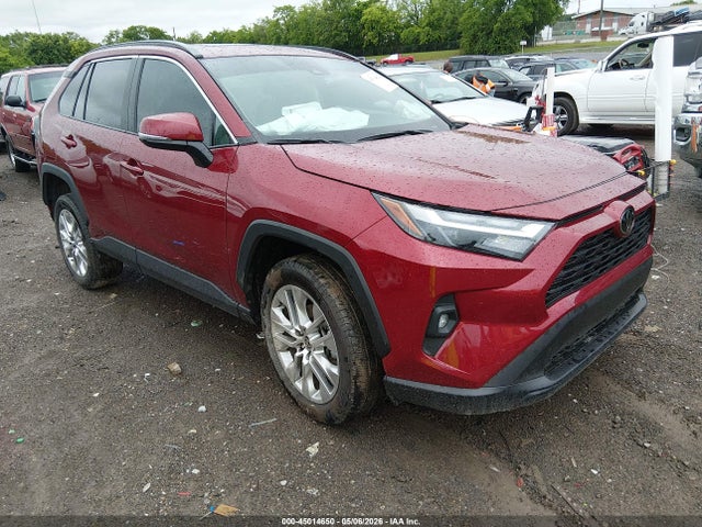 Salvage Toyota RAV4 Image
