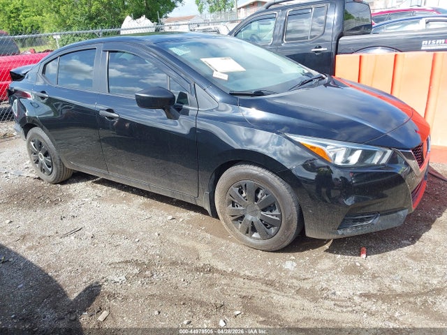 Salvage Nissan Versa Image