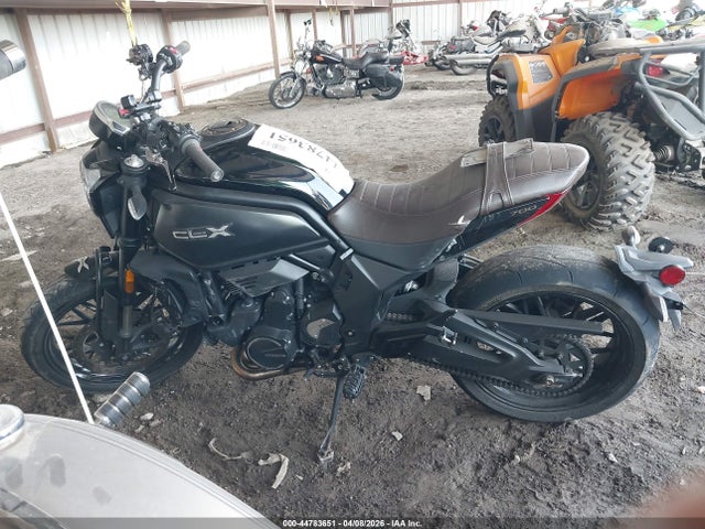 Cf Moto 700 CL X