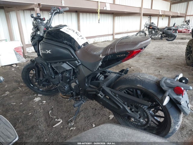 Cf Moto 700 CL X