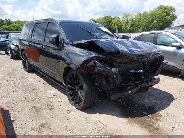 Salvage Cadillac Escalade Image