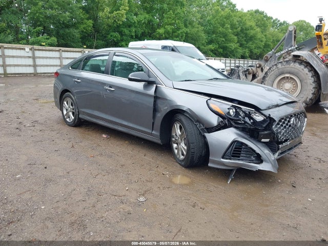 Salvage Hyundai SONATA Image