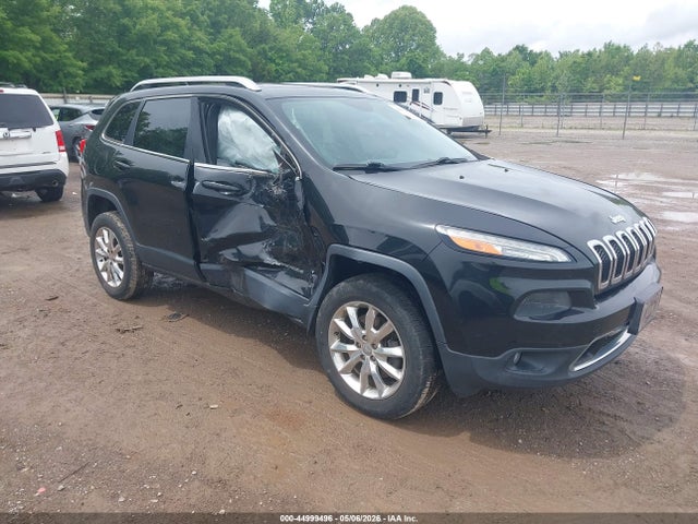 Salvage Jeep Cherokee Image