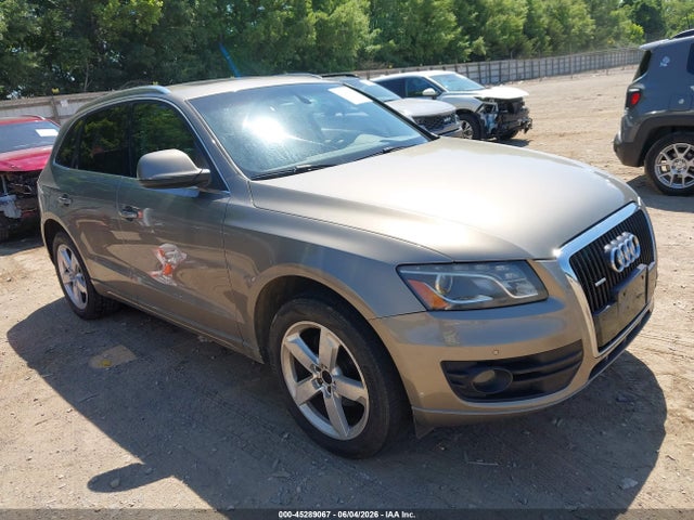 Salvage Audi Q5 Image