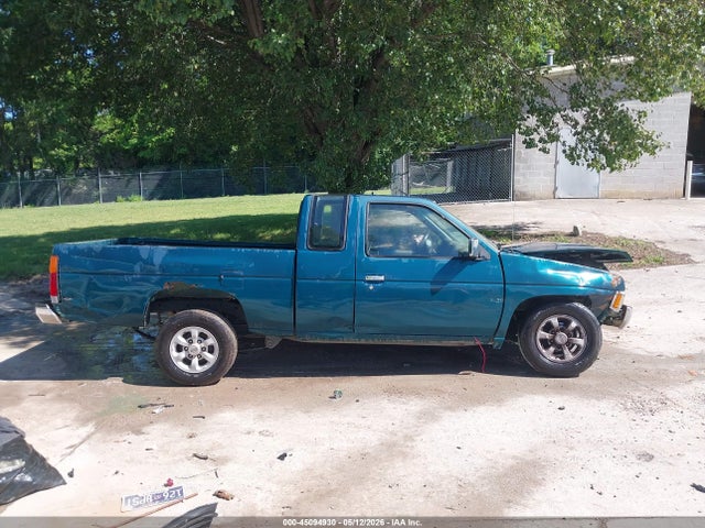 Nissan 4x2 Truck