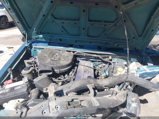 Nissan 4x2 Truck