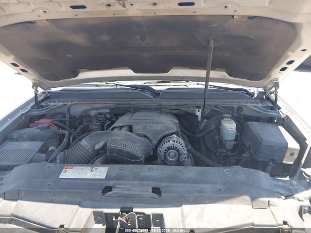 Chevrolet Suburban 1500 Ltz