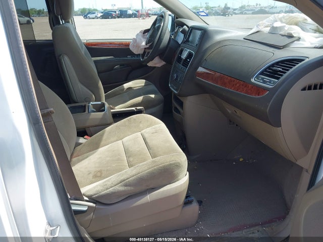 Chrysler Town & Country Touring