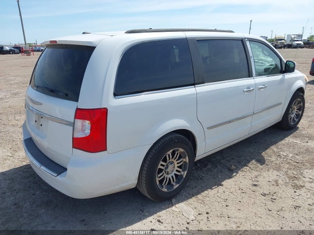Chrysler Town & Country Touring