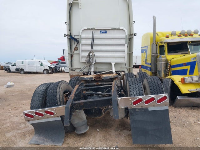 Freightliner Conventional Fld120
