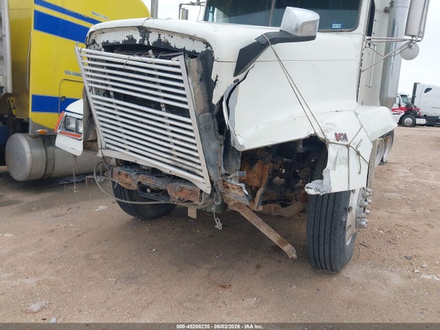 Freightliner Conventional Fld120