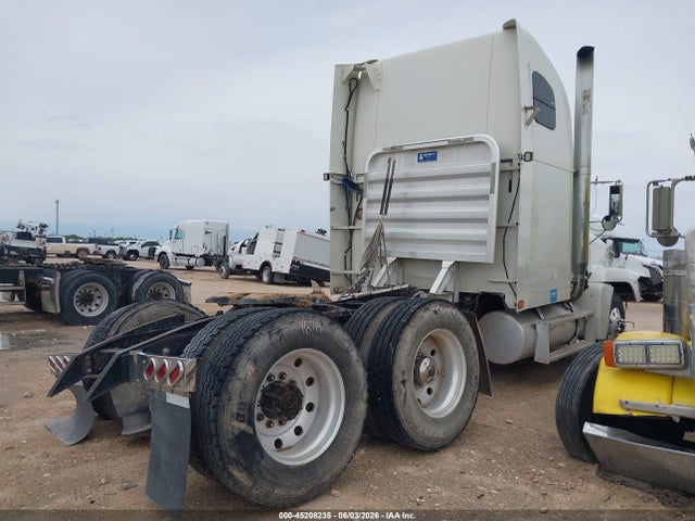Freightliner Conventional Fld120