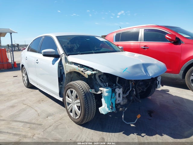 Salvage Volkswagen Jetta Image