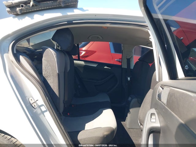 Volkswagen Jetta 1.4t S