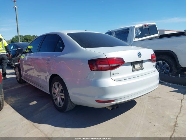 Volkswagen Jetta 1.4t S