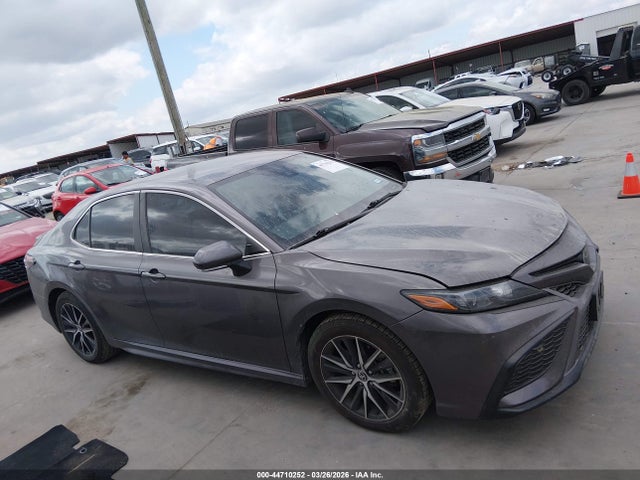 Toyota Camry Se