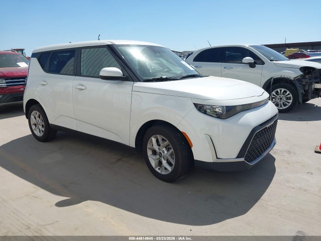 Salvage Kia Soul Image