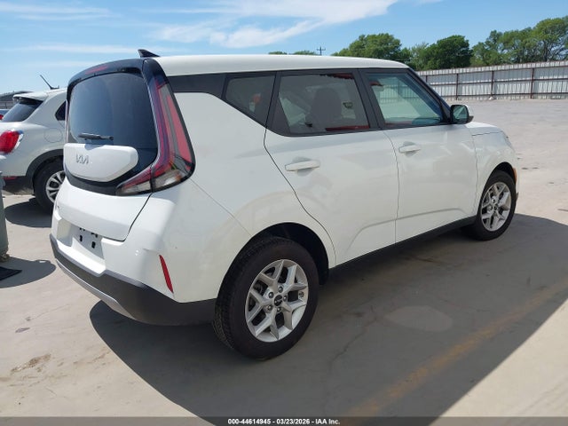 Kia Soul Lx