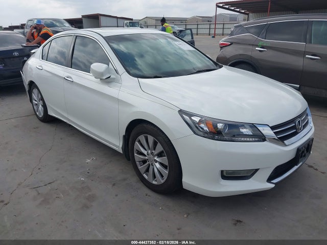 Salvage Honda Accord Image