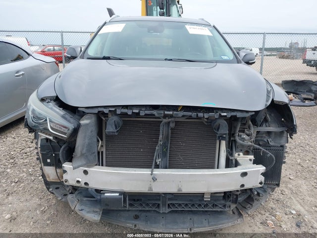 INFINITI Qx Luxe
