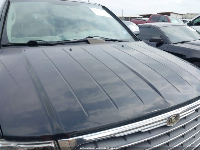 Chrysler Aspen Limited