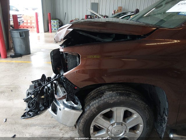 Toyota Tundra 1794 5.7l V8