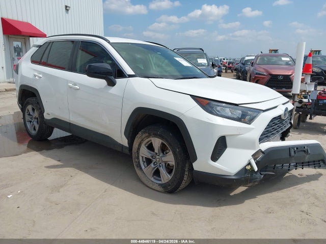 Salvage Toyota RAV4 Image