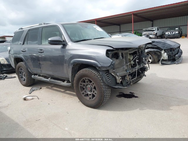Salvage Toyota 4Runner Image