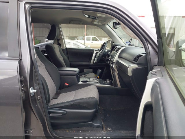 Toyota 4Runner Sr5