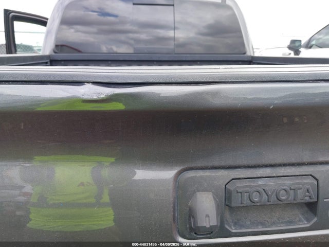 Toyota Tacoma Sr5 V6
