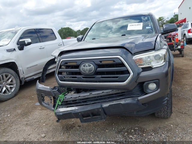 Toyota Tacoma Sr5 V6