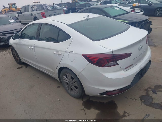 Hyundai ELANTRA Sel
