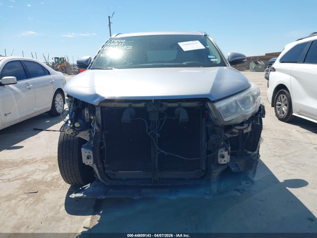 Toyota Highlander Limited V6