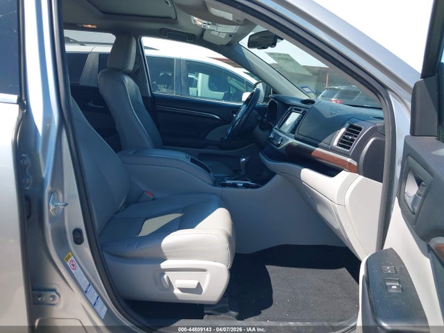 Toyota Highlander Limited V6