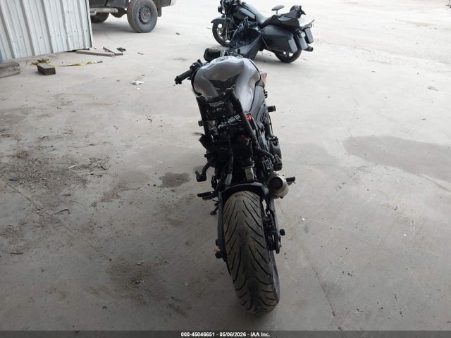 Kawasaki Zr900 F