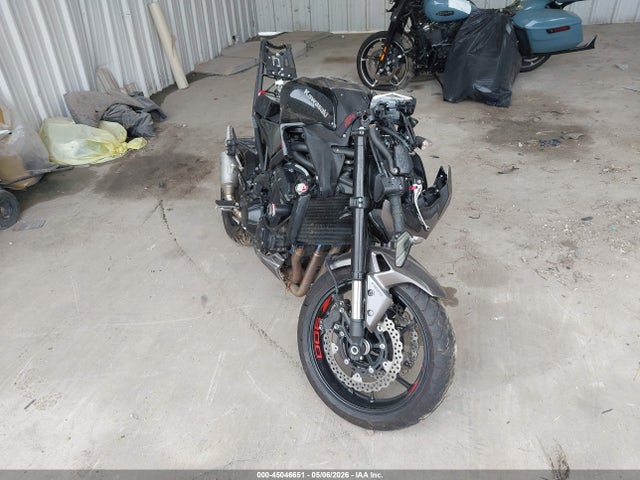 Salvage Kawasaki Zr900 Image