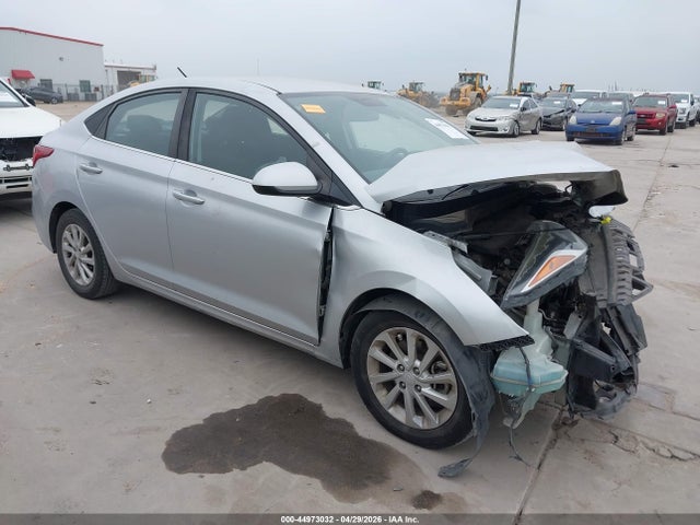 Salvage Hyundai ACCENT Image