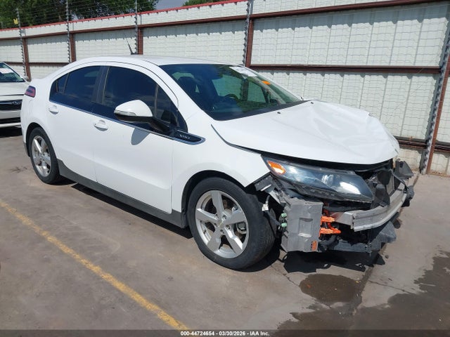 Salvage Chevrolet Volt Image