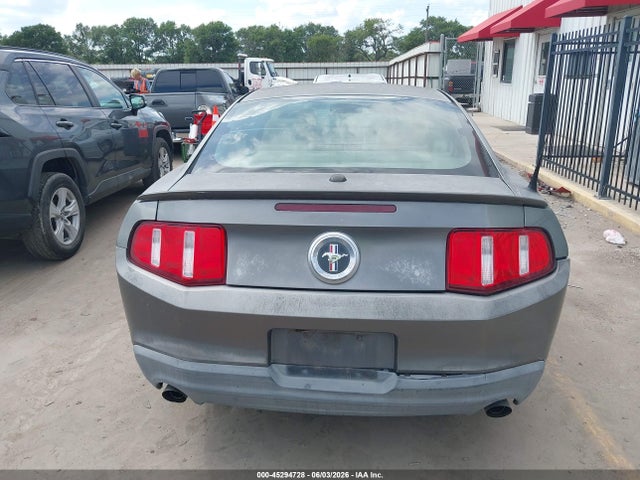 Ford Mustang V6 Premium