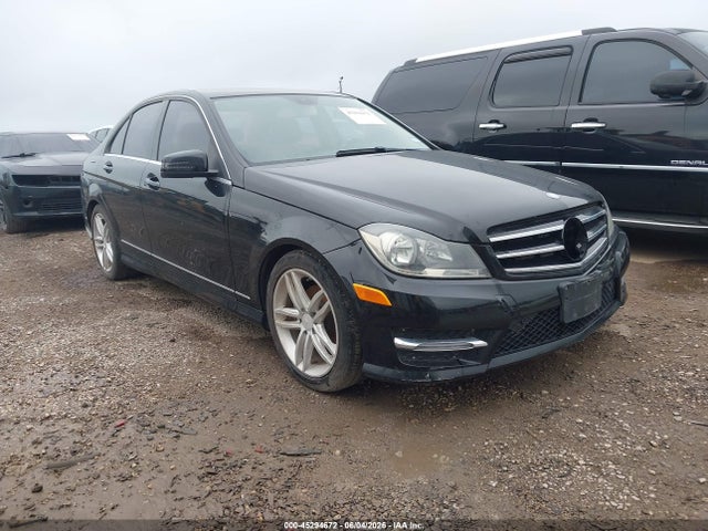 Salvage Mercedes-Benz C-Class Image