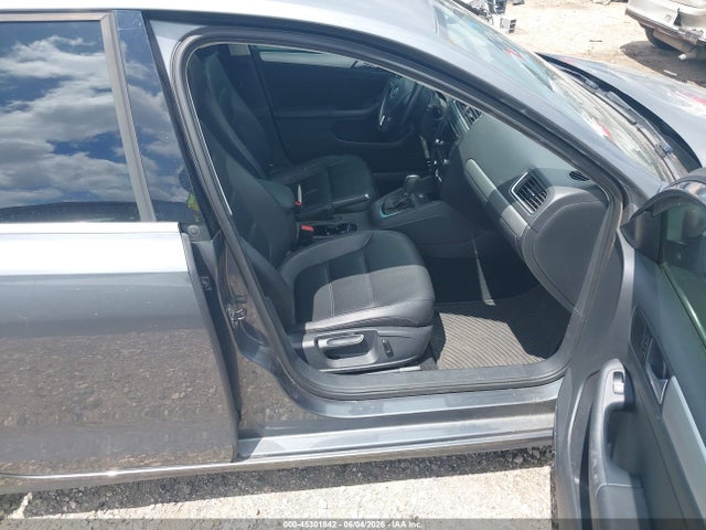 Volkswagen Jetta 1.8t Se