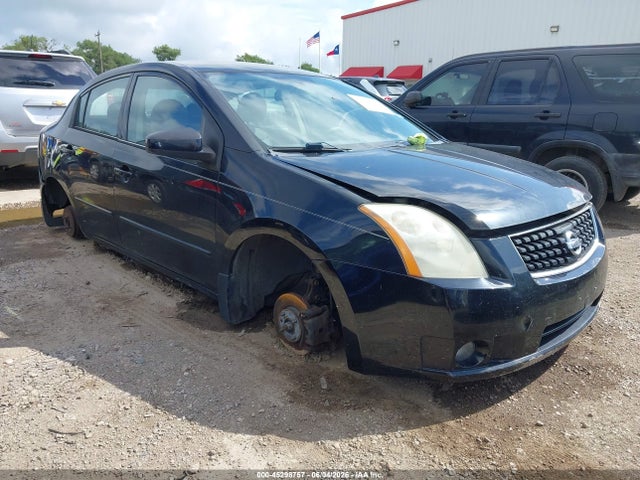 Salvage Nissan Sentra Image
