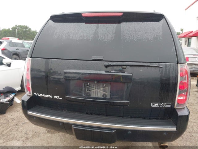 GMC Yukon Denali