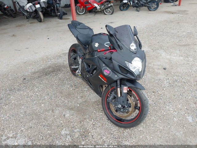 Salvage Suzuki Gsx-r750 Image