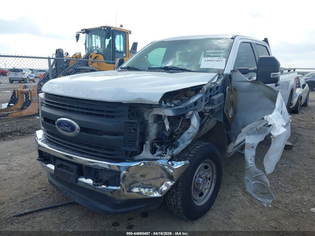 Ford F-350 Xl