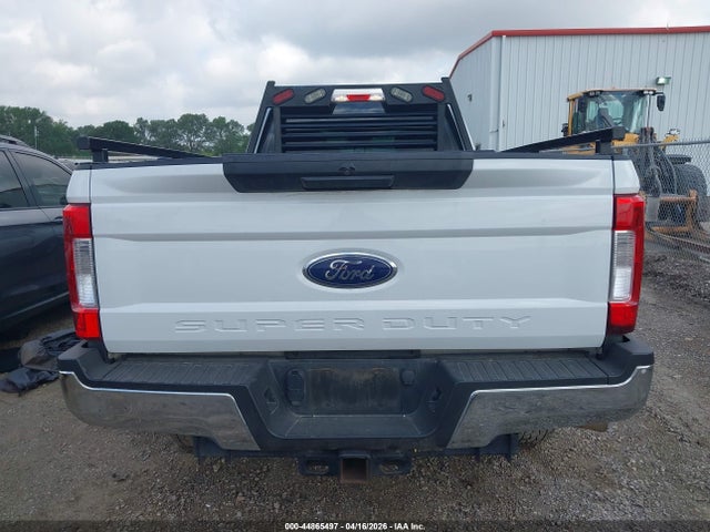 Ford F-350 Xl