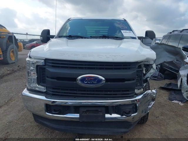 Ford F-350 Xl