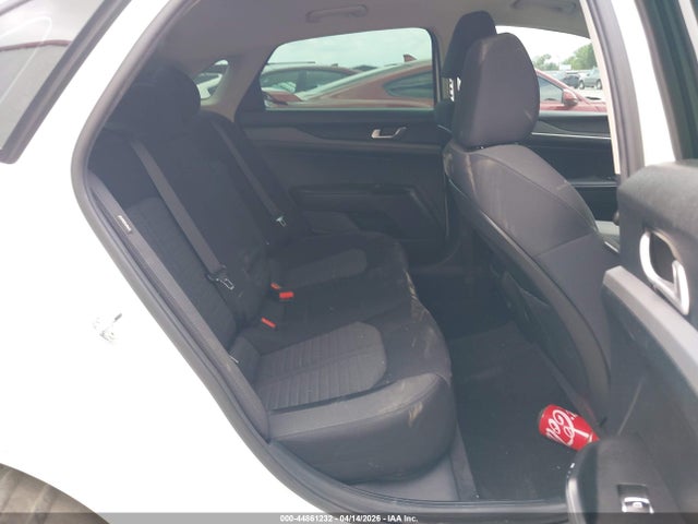 Kia K5 Lxs