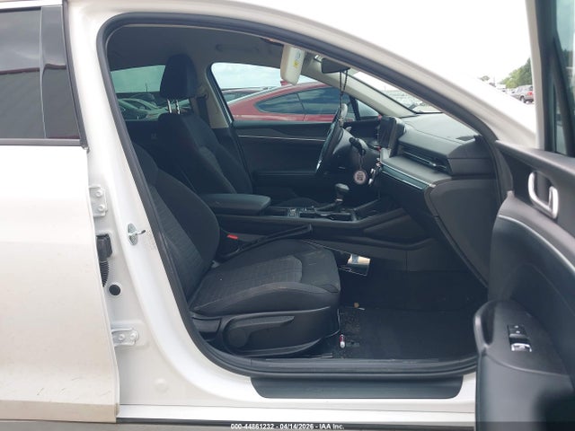 Kia K5 Lxs