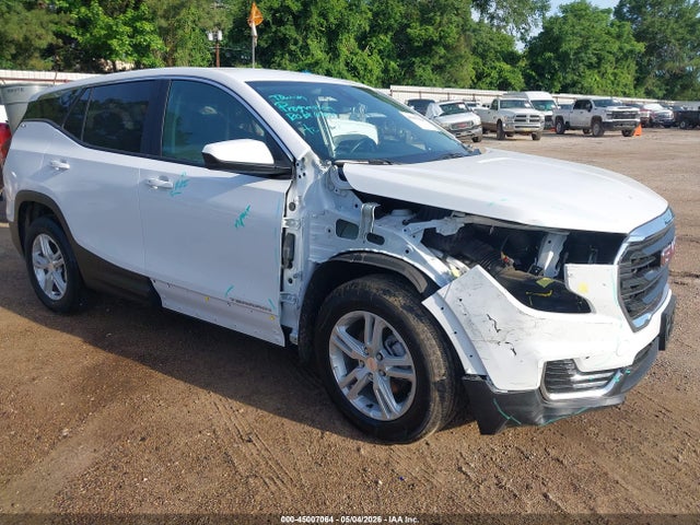 Salvage GMC Terrain Image